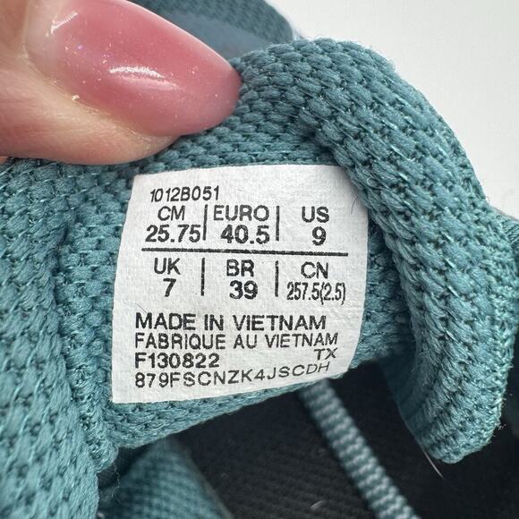 Asics Womens F130722 Green White Digital Camo AmpliFoam Size 9 Athletic Shoes - Picture 4 of 7